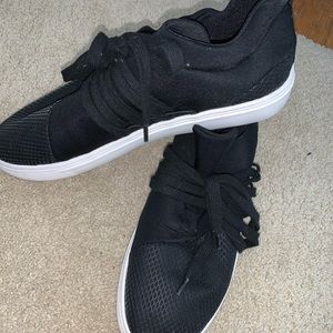 Steve Madden Black Comfy Sneakers